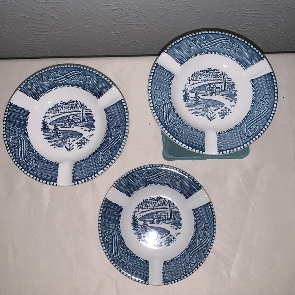Vintage Royal Currier & Ives Ashtray/ Trinket Dish Set of 3